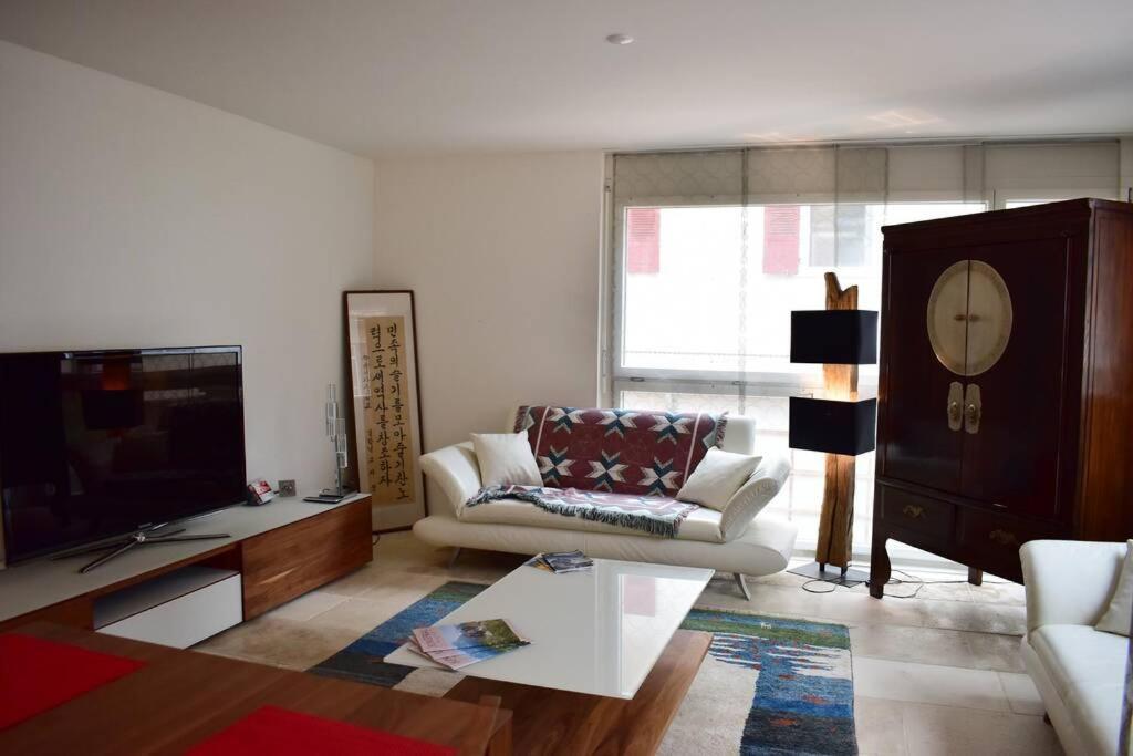 Modern Apartment 모던 펜션 Ιντερλάκεν Εξωτερικό φωτογραφία